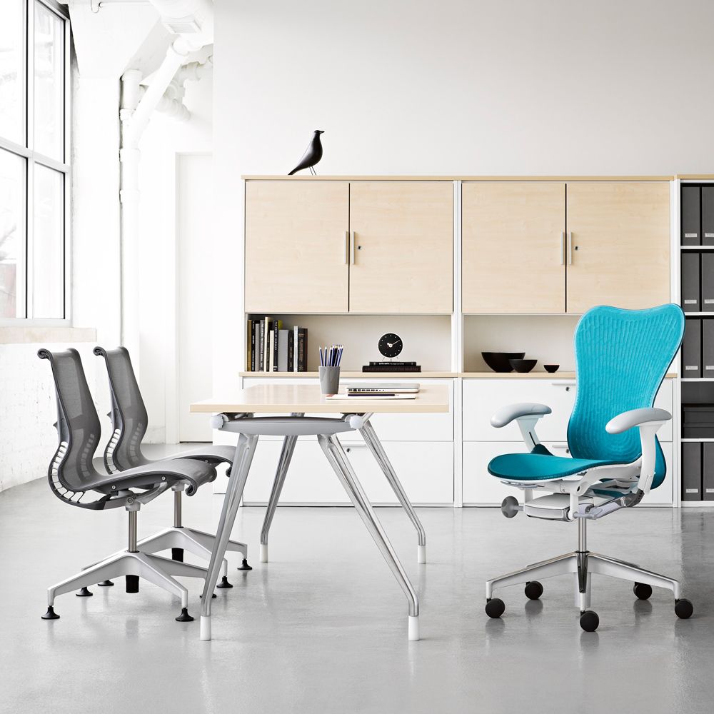 Sedie per l'ufficio Herman Miller linea Mirra 2