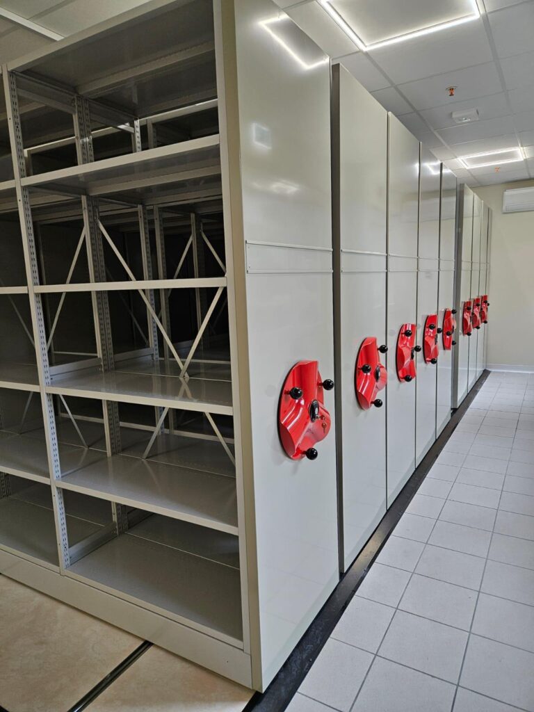 Universita Salesiana Roma scaffalature compattabili