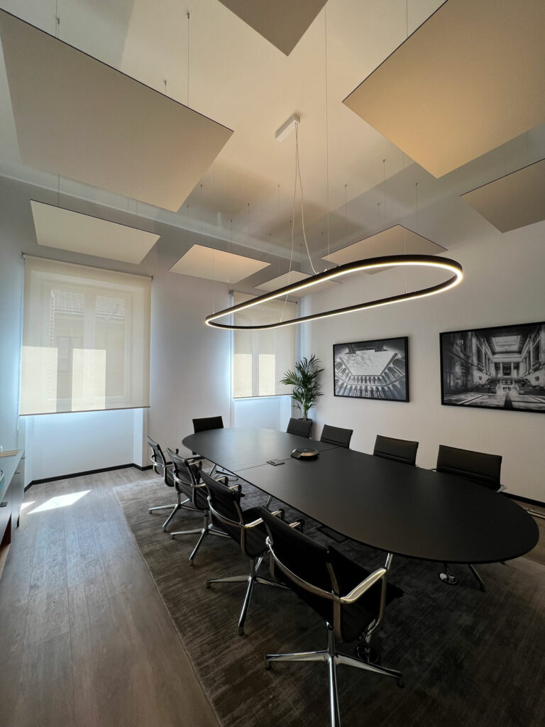 lampada-led-sospesa-con-pannelli-fonoassorbenti-zen